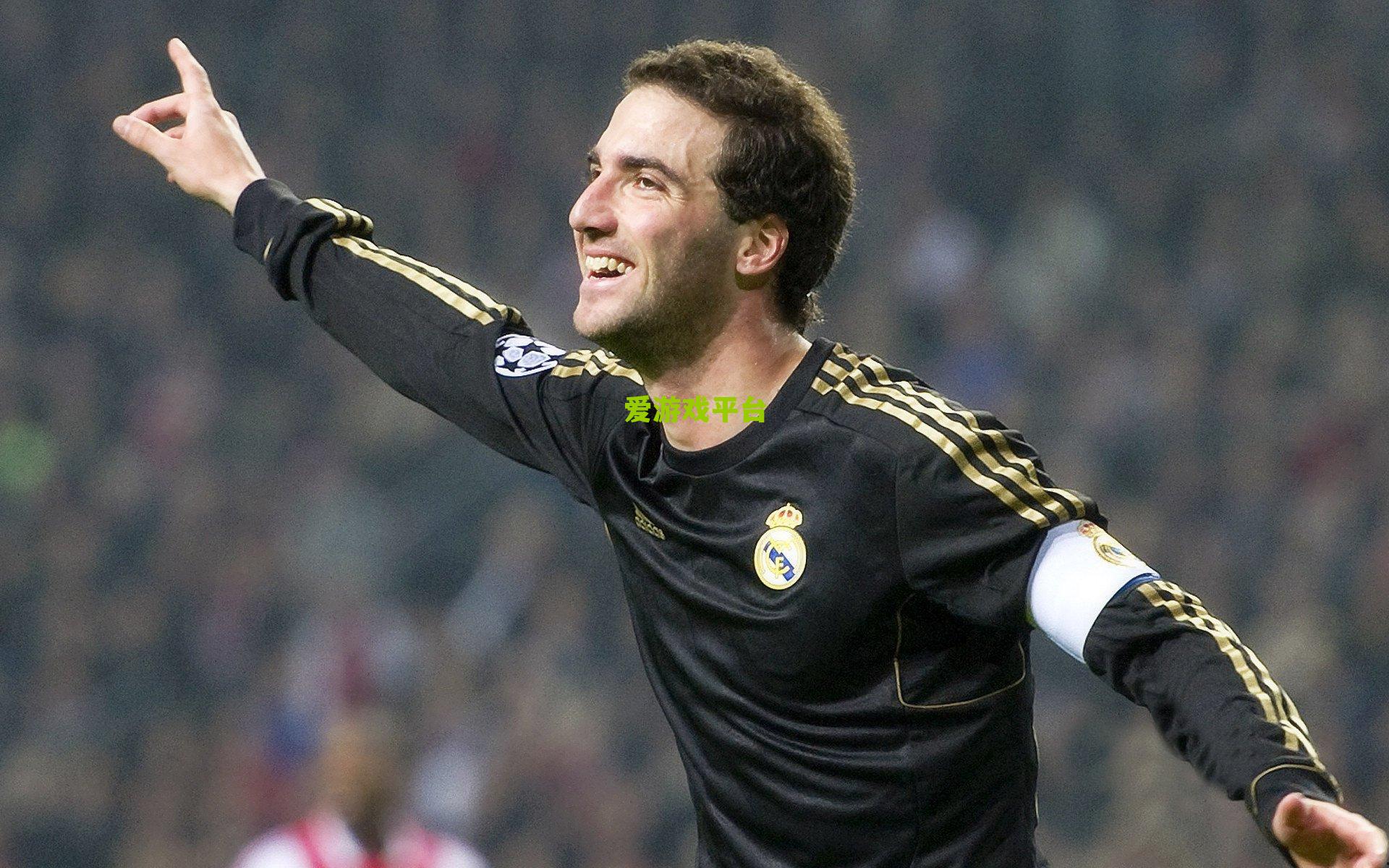 争冠格局再变天！枪手扩大优势逼近王座，昔日追兵纷纷落马